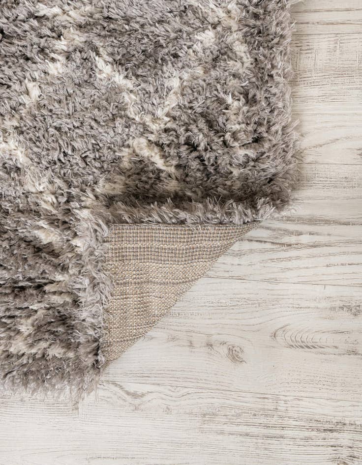 Detail image of  2' 7 x 10' Infinity Shag Runner Rug