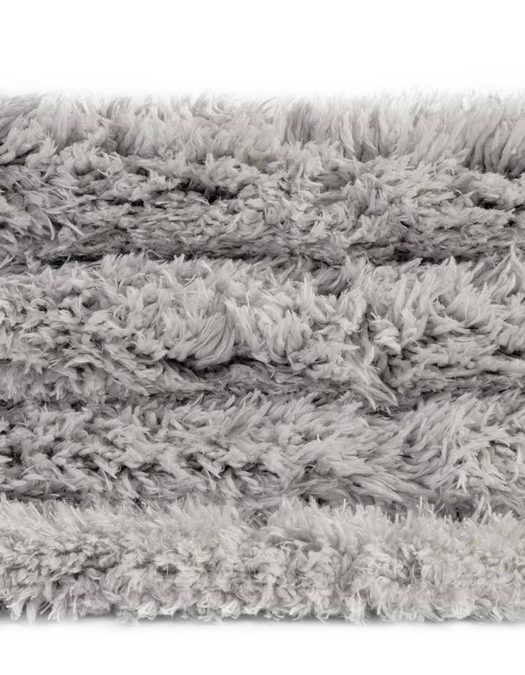 Detail image of  2' x 6' 5 Infinity Shag Runner Rug