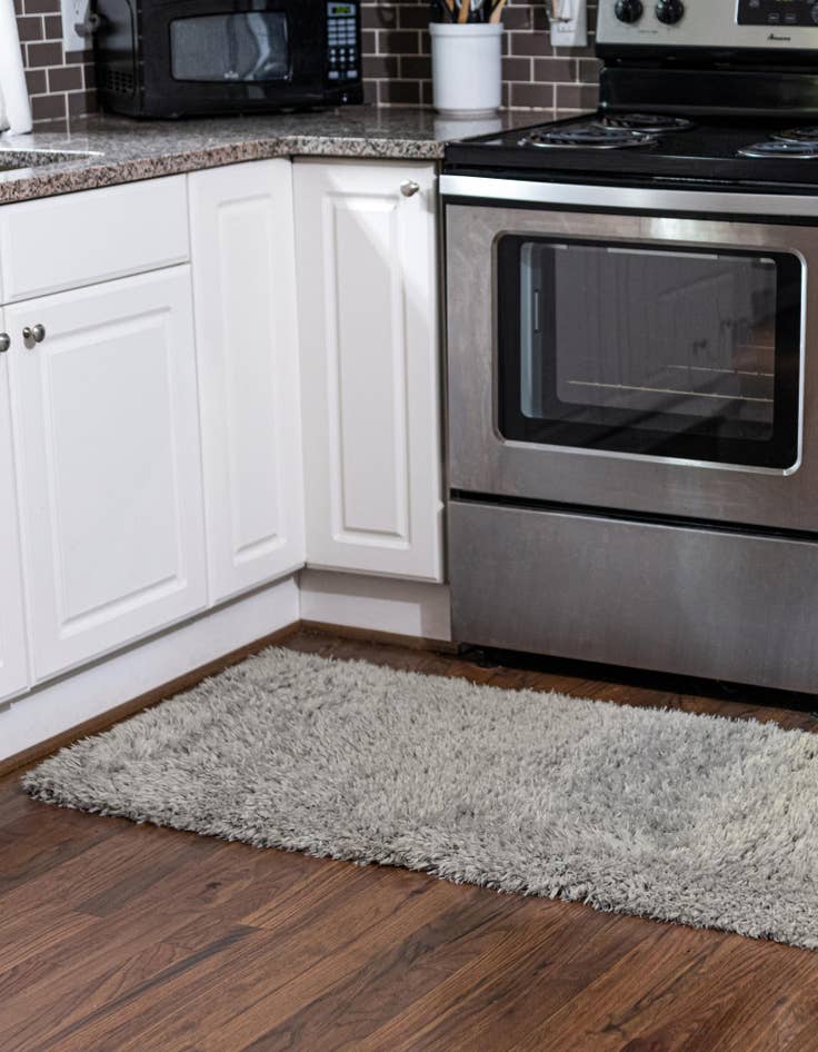 Detail image of  2' x 6' 5 Infinity Shag Runner Rug