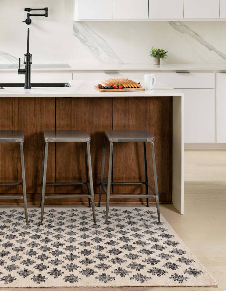 Detail image of  4' 2 x 5' 7  Hand Woven Kala Handwoven Jute Rug