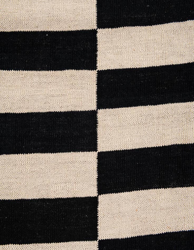 Detail image of  5' 8 x 7' 10  Hand Woven Kilim Wool Rug