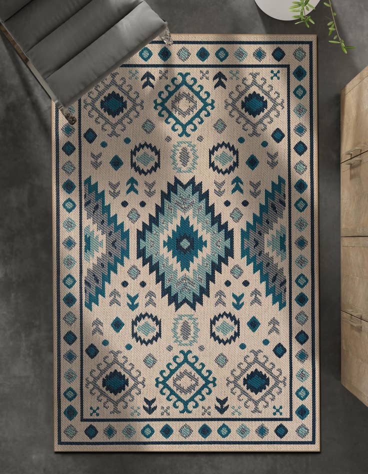 Detail image of  4' x 6'  Washable Baja Indoor / Outdoor Rug