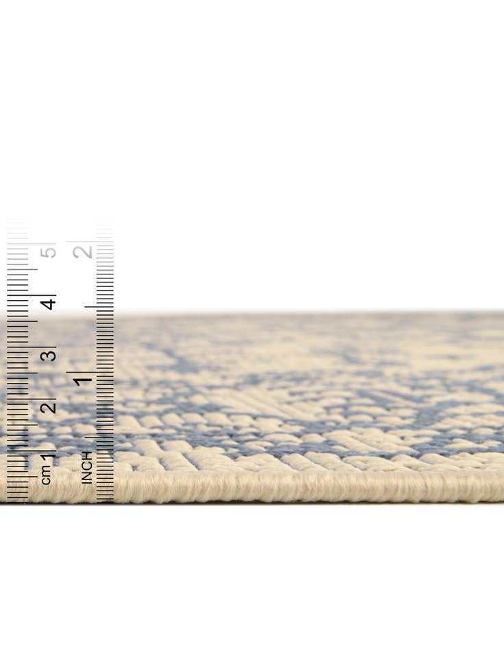 Detail image of  6' x 6'  Washable Botanical Indoor / Outdoor Round Rug