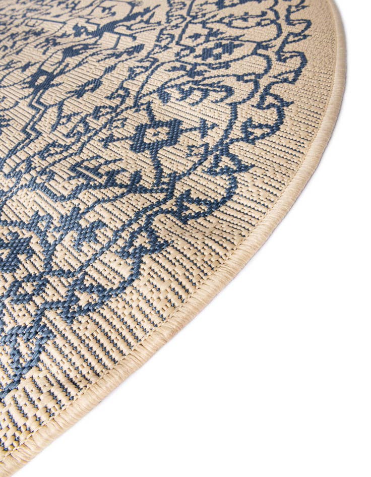 Detail image of  6' x 6'  Washable Botanical Indoor / Outdoor Round Rug