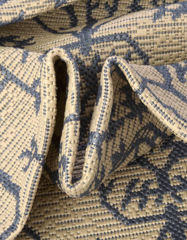 Detail image of  2' x 6'  Washable Botanical Indoor / Outdoor Runner Rug