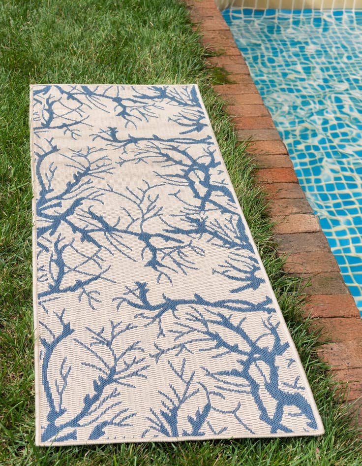 Detail image of  2' x 6'  Washable Botanical Indoor / Outdoor Runner Rug