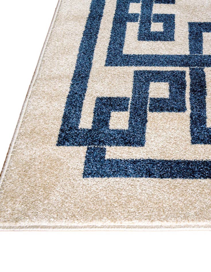 Detail image of 7' 10 x 7' 10 Hera Square Rug