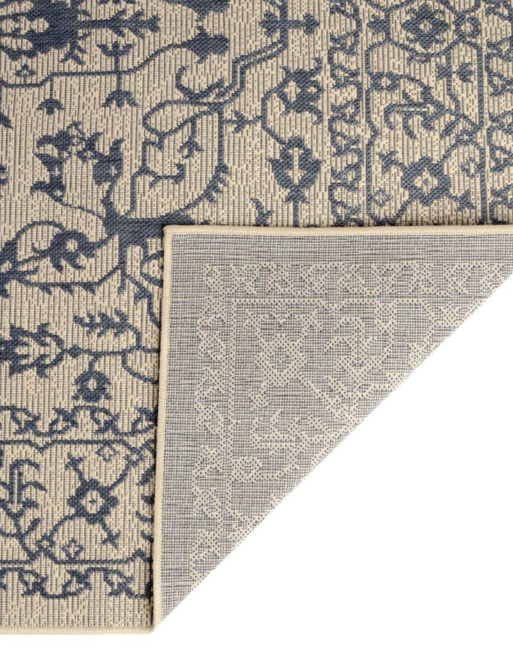 Detail image of  6' x 6'  Washable Botanical Indoor / Outdoor Square Rug