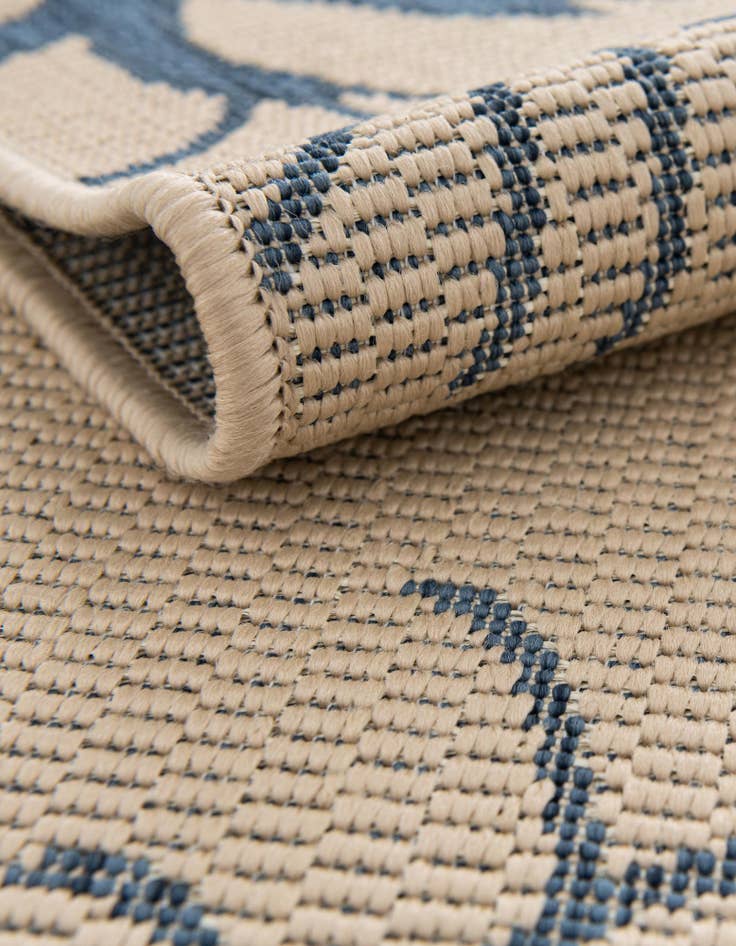 Detail image of  6' x 6'  Washable Botanical Indoor / Outdoor Square Rug