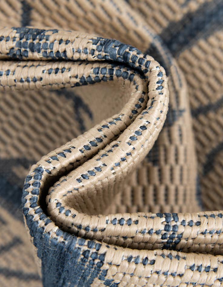 Detail image of  6' x 6'  Washable Botanical Indoor / Outdoor Square Rug