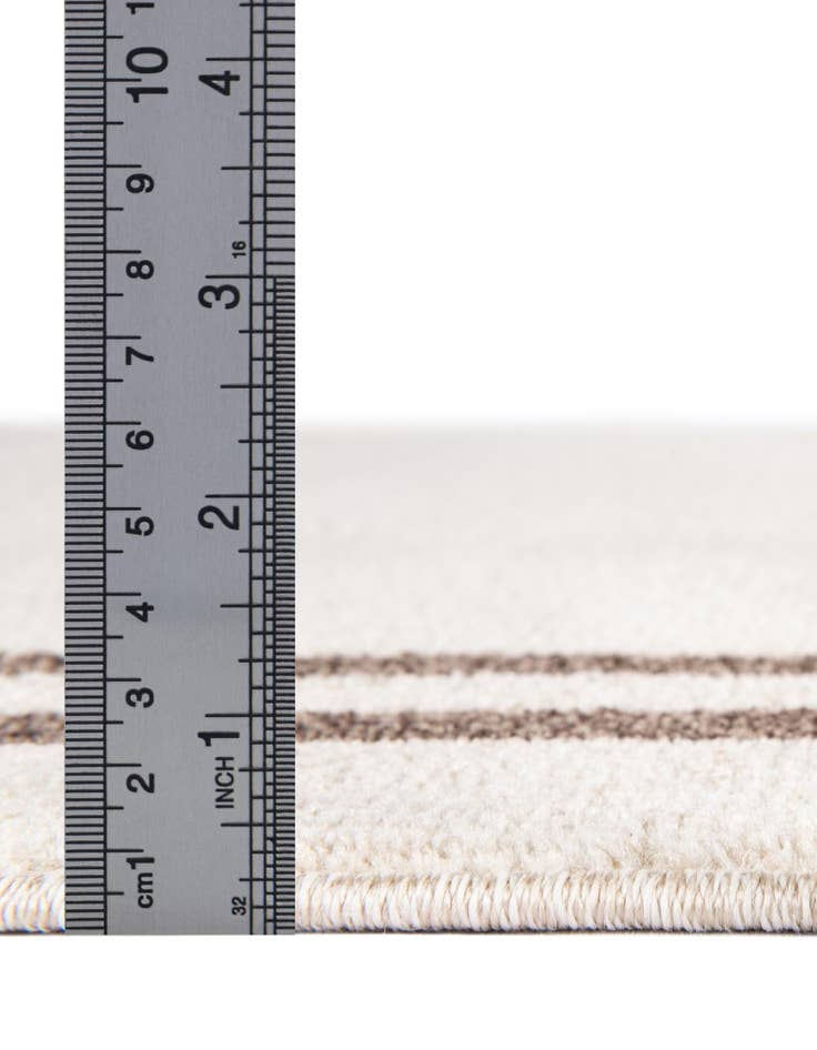 Detail image of  7' x 10' Hera Rug