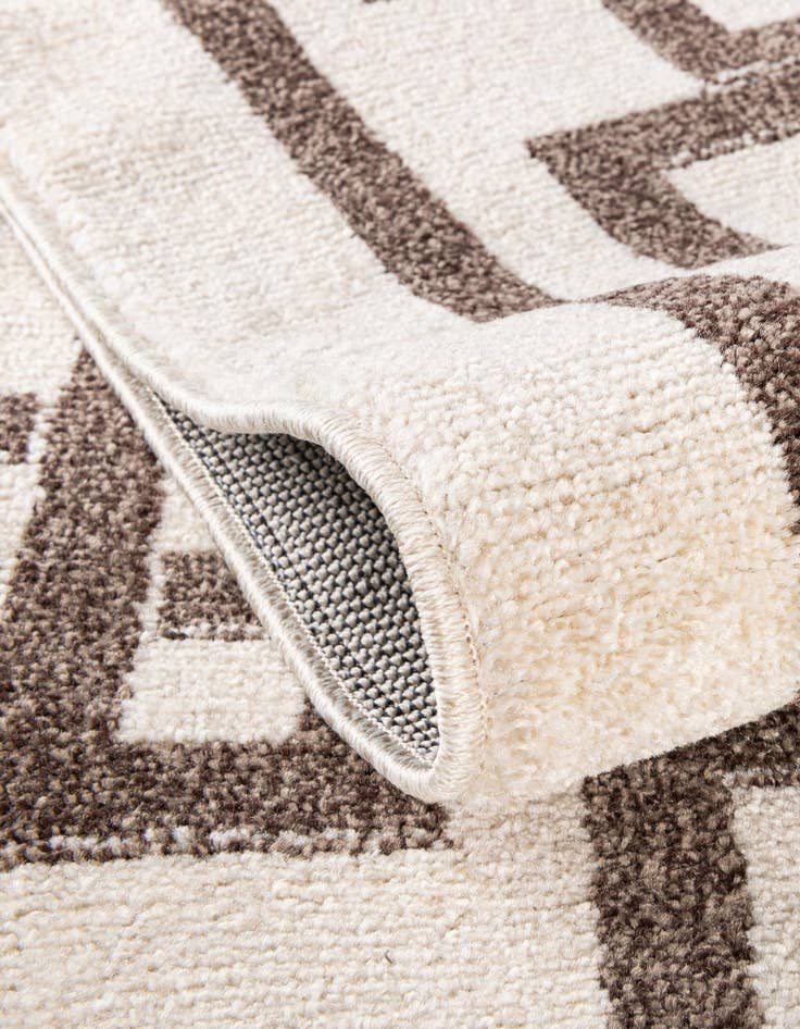 Detail image of  7' x 10' Hera Rug