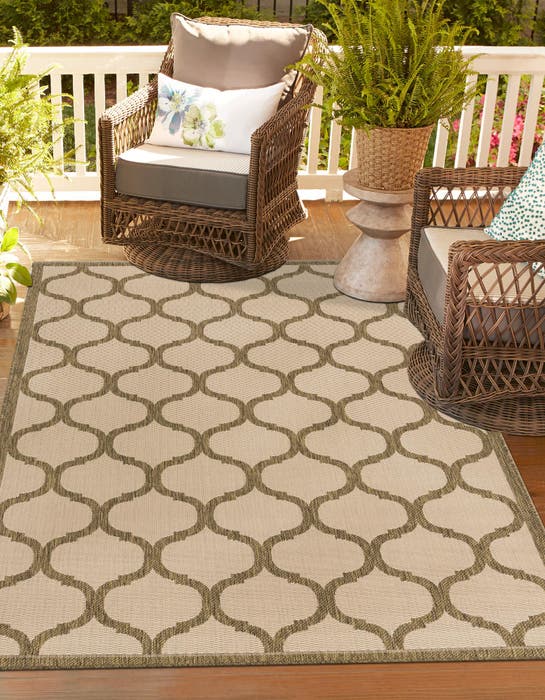 Light Brown 7' x 10' Lattice Indoor / Outdoor Rug | Rugs.com