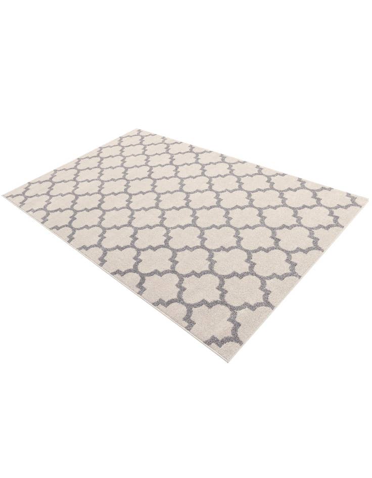 Detail image of  5' 3 x 8' Lattice Rug
