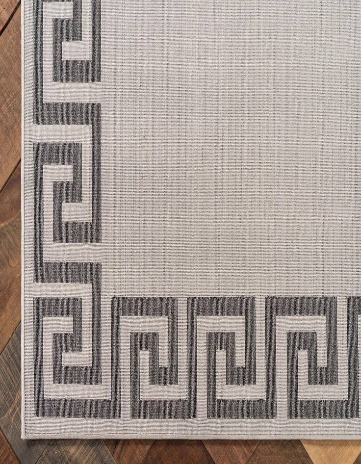 Detail image of  2' 7 x 10' Hera Runner Rug