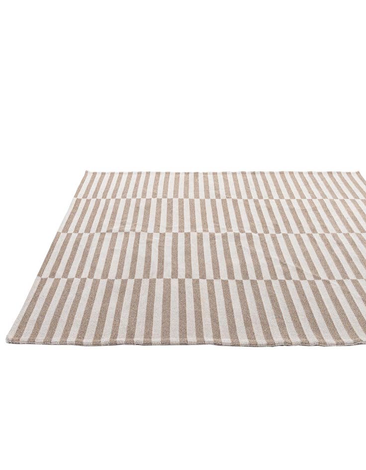 Detail image of 4' 10 x 6' 6 Georgia Rug