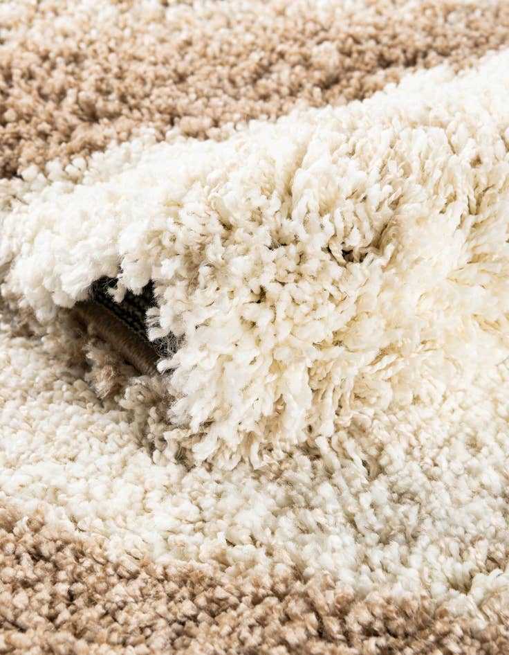 Detail image of  5' 3 x 8' Soft Touch Shag Rug