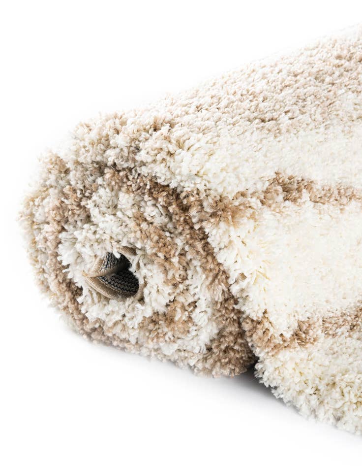 Detail image of  5' 3 x 8' Soft Touch Shag Rug