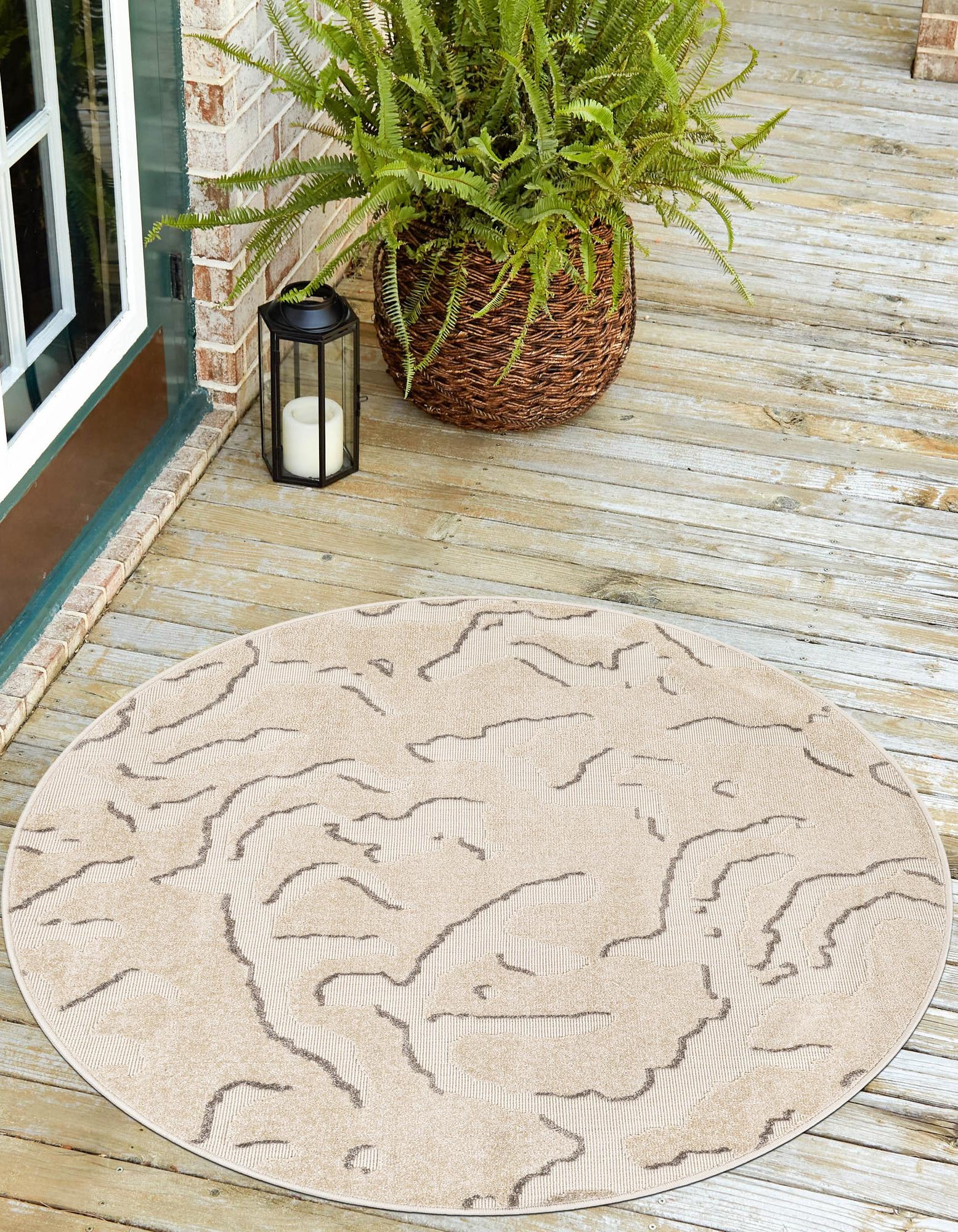 Beige and Ivory 7' 10 x 7' 10 Sabrina Soto Indoor / Outdoor Round Rug ...