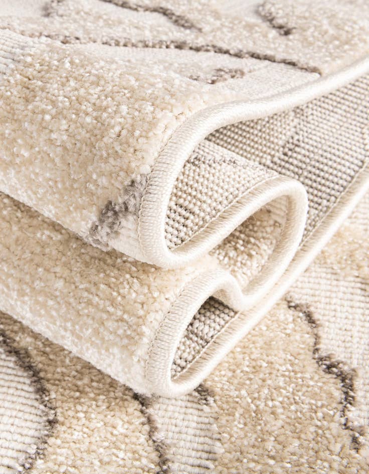 Detail image of  10' x 10'  Washable Sabrina Soto Indoor / Outdoor Round Rug