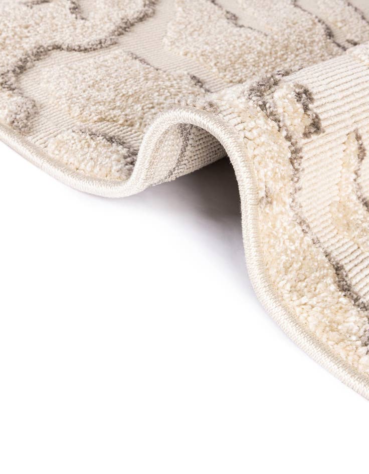 Detail image of  7' 10 x 7' 10  Washable Sabrina Soto Indoor / Outdoor Square Rug