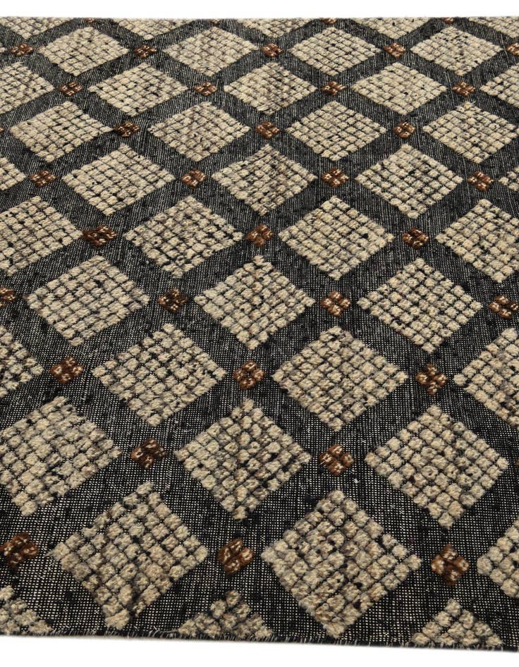 Detail image of  5' 7 x 7' 9  Hand Knotted Darya Wool Rug