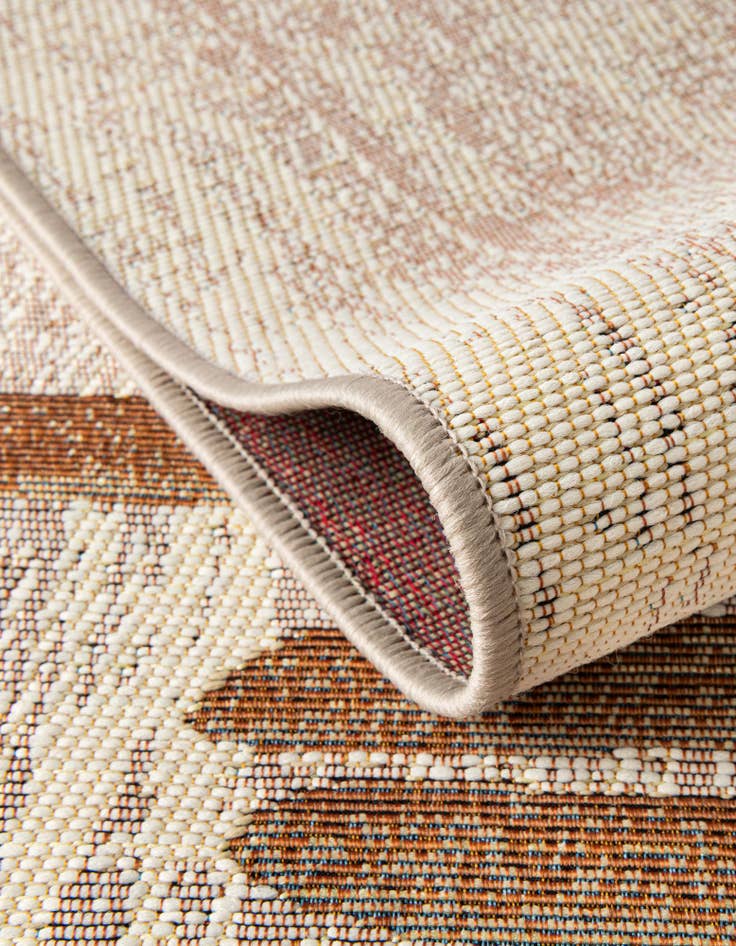 Detail image of  5' x 7'  Washable Modern Indoor / Outdoor Rug