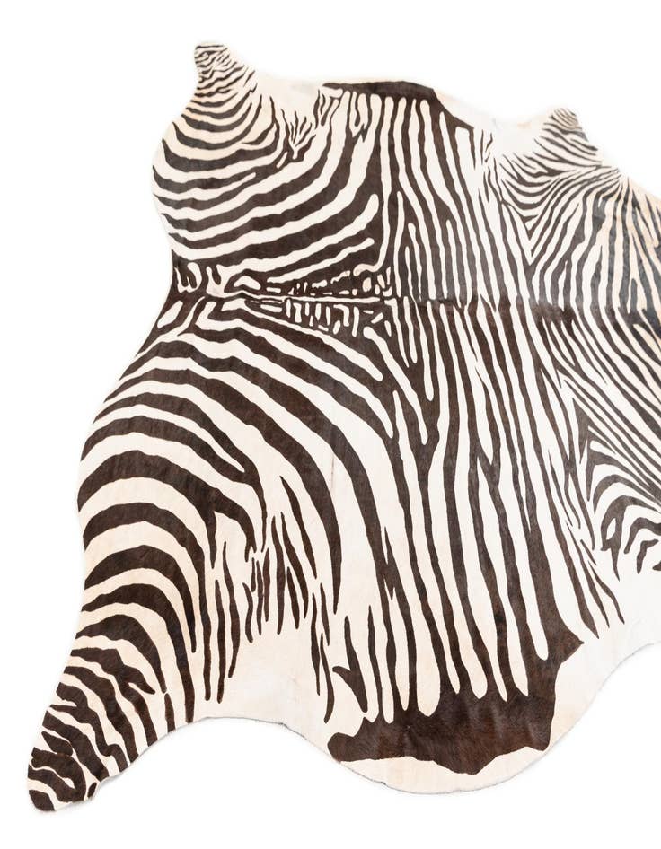 Detail image of  6' x 7' 1 Cowhide Leather Freeform Rug