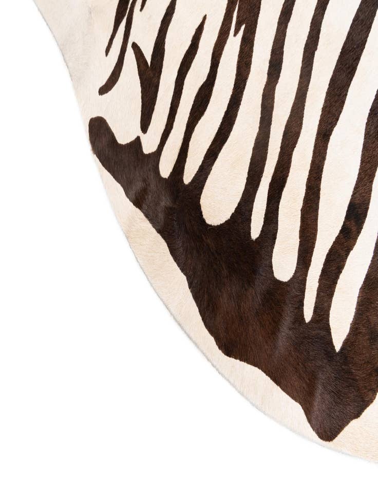 Detail image of  6' x 7' 1 Cowhide Leather Freeform Rug