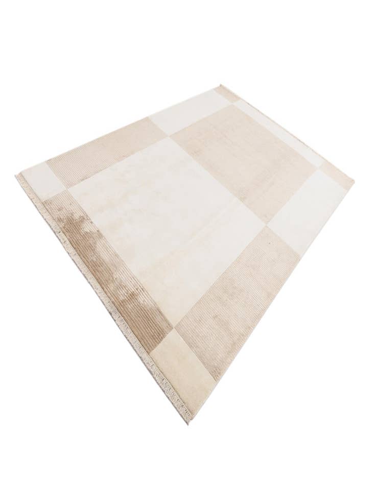 Detail image of  6' 6 x 9' 9  Hand Knotted Darya Wool Rug