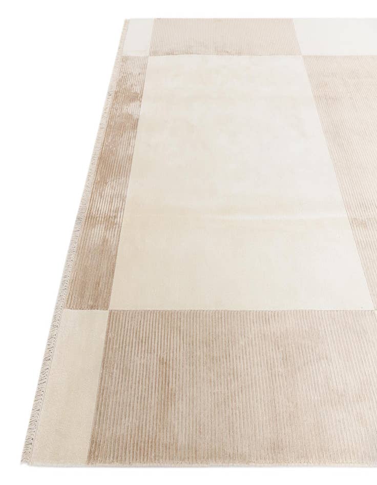 Detail image of  6' 6 x 9' 9  Hand Knotted Darya Wool Rug