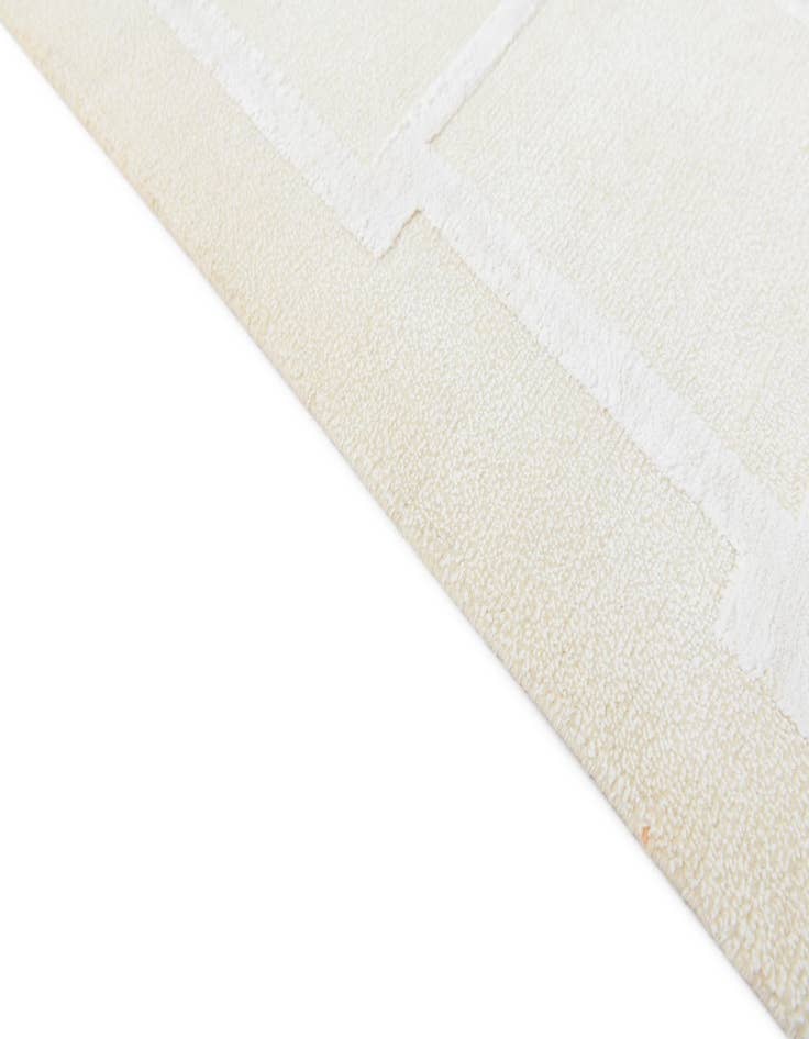 Detail image of  5' 7 x 8'  Hand Knotted Darya Wool Rug