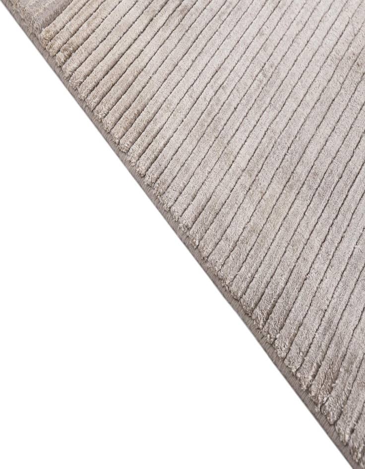 Detail image of  2' 6 x 2' 7  Hand Knotted Darya Wool Square Rug