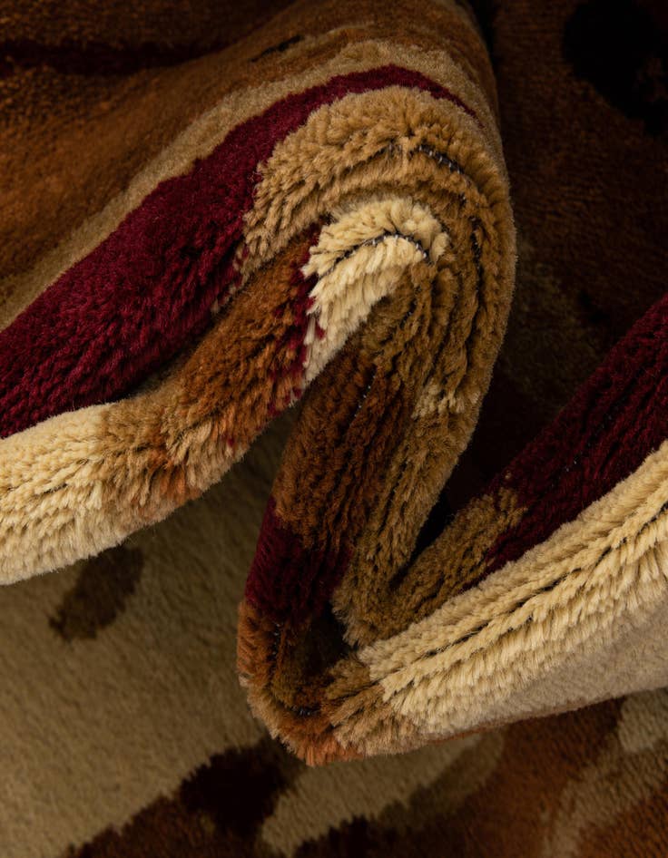 Detail image of  7' 10 x 10' Cafe Oval Rug