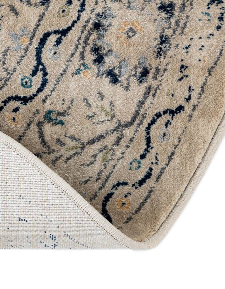 Detail image of  7' 10 x 10' Dahlia Oval Rug