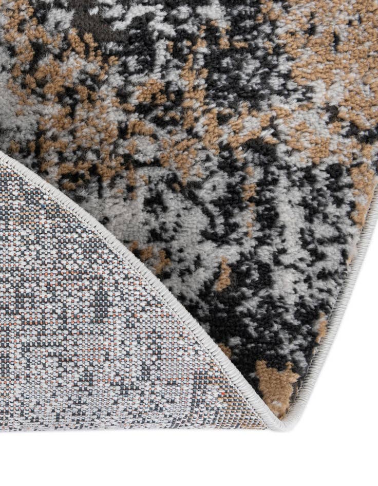 Detail image of  5' 3 x 8' Leipzig Oval Rug