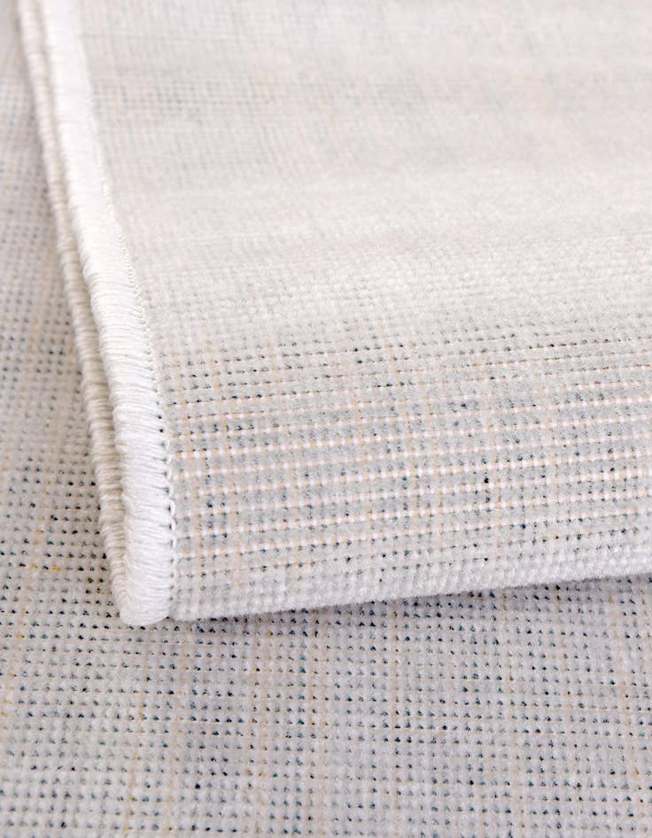 Detail image of  3' x 5' 3 SoHo Oval Rug