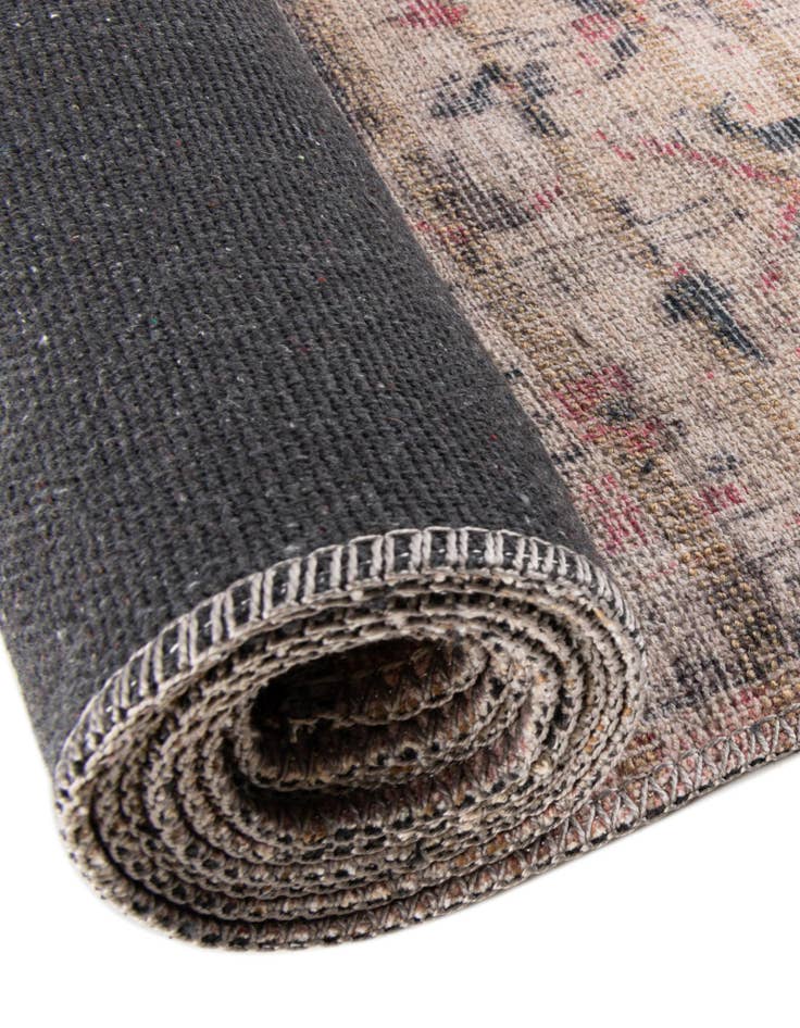 Detail image of  7' 10 x 10'  Washable Nostalgia Oval Rug