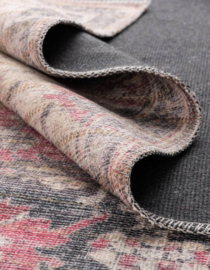 Detail image of  7' 10 x 10'  Washable Nostalgia Oval Rug