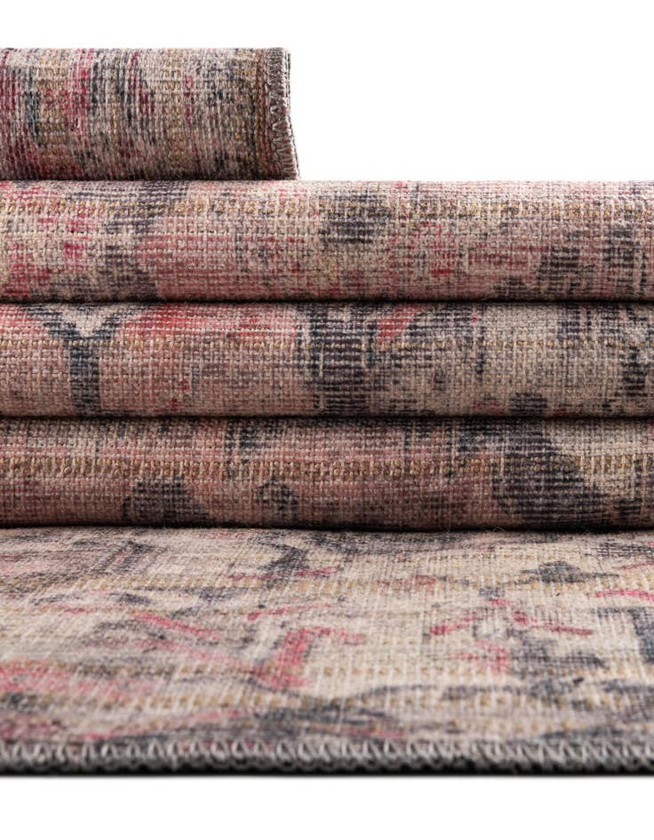 Detail image of  7' 3 x 7' 3  Washable Nostalgia Square Rug