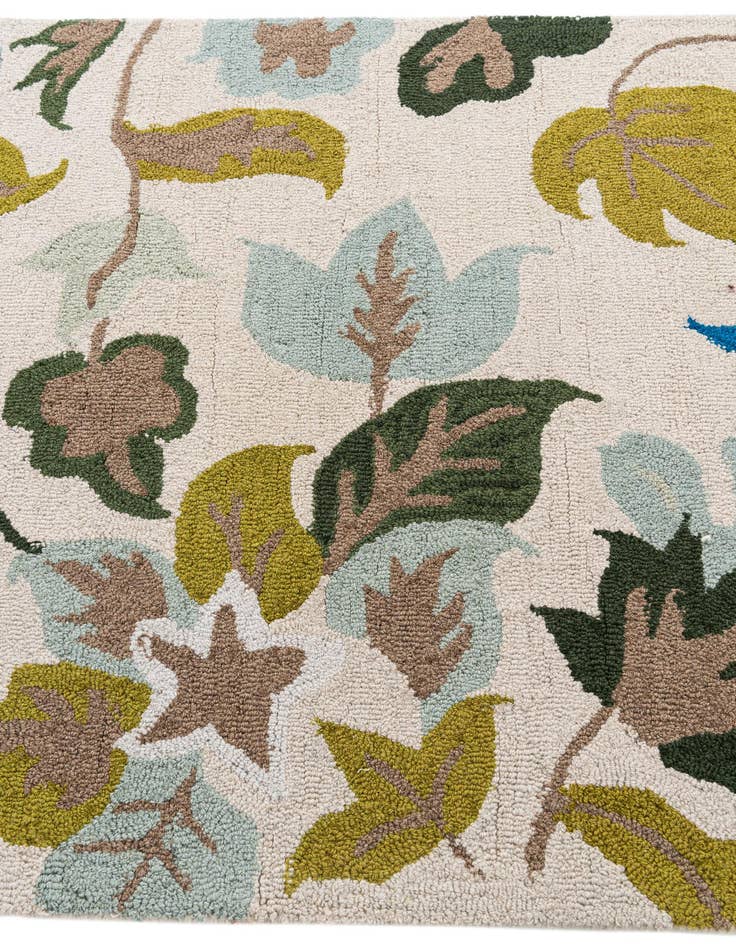 Detail image of  4' x 6' Agra Rug