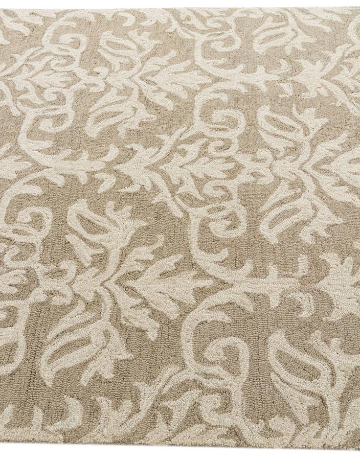 Detail image of  5' x 6' 10 Agra Rug