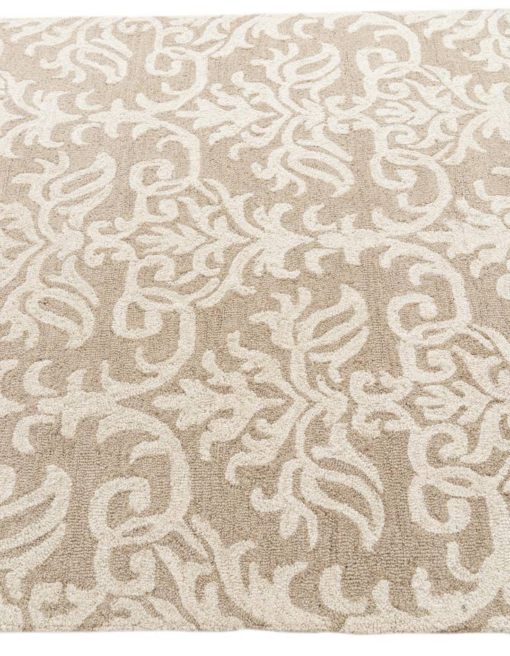 Detail image of  5' x 7' Agra Rug