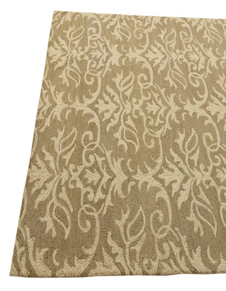 Detail image of  5' 1 x 7' Agra Rug