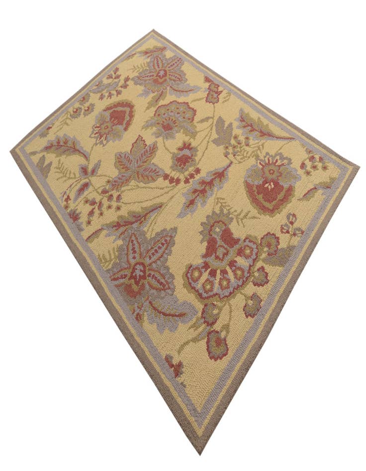 Detail image of  5' x 7' Agra Rug