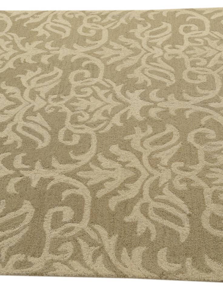 Detail image of  5' 1 x 7' Agra Rug