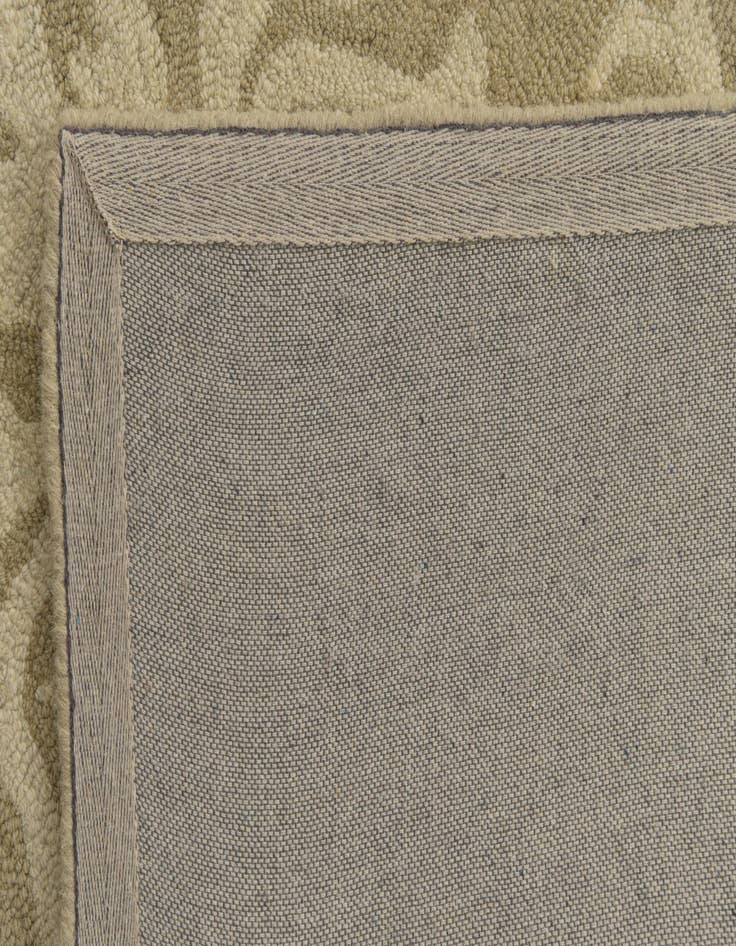 Detail image of  5' 1 x 7' Agra Rug