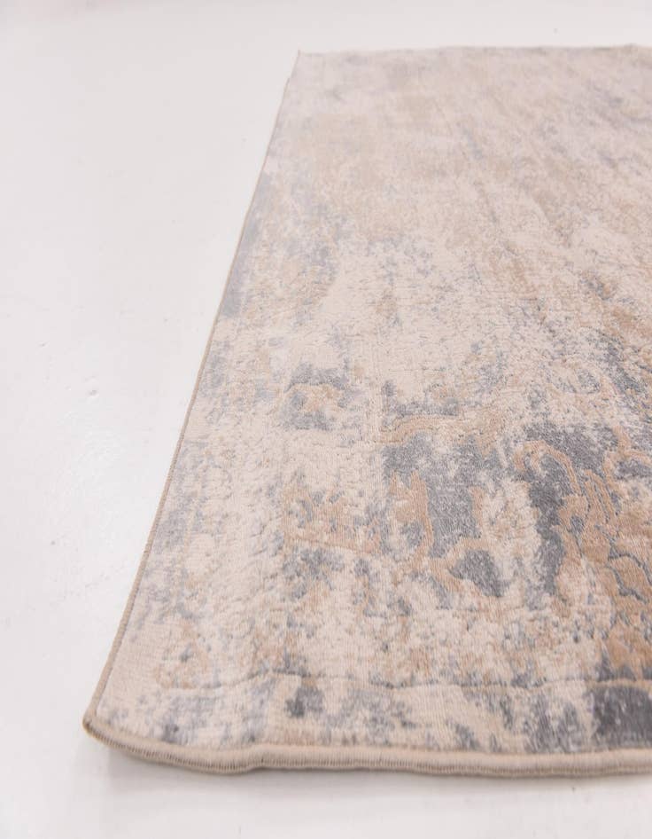 Detail image of 5' 2 x 7' 6 Alexis Rug