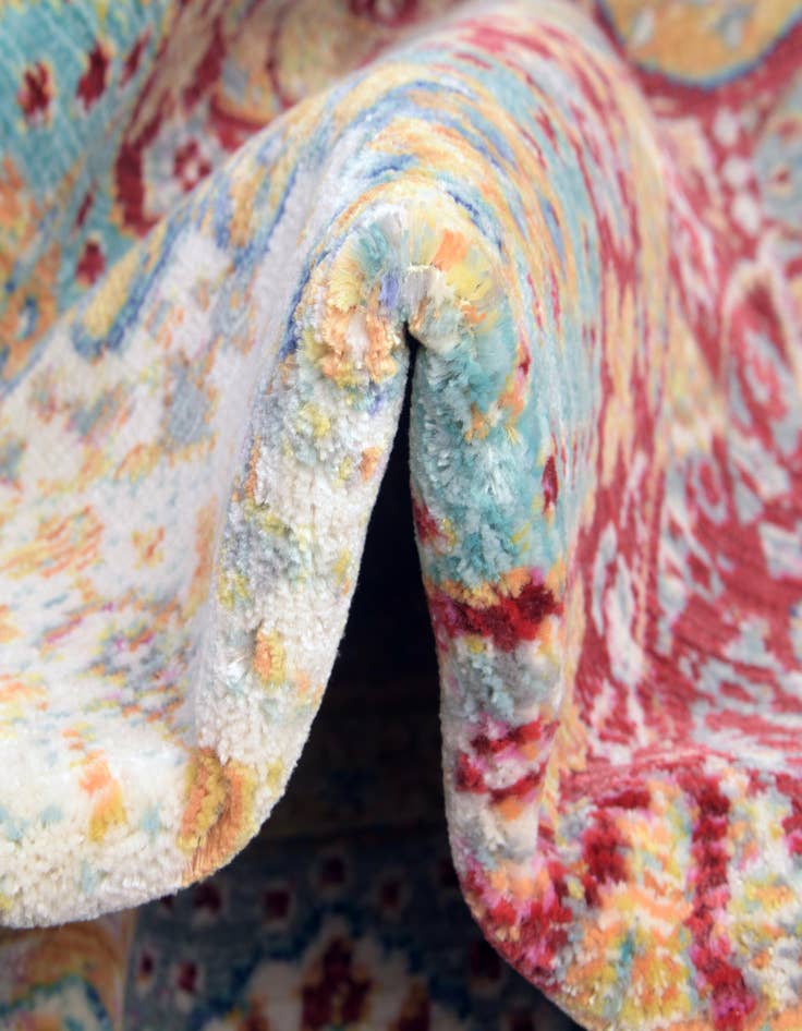 Detail image of  7' x 10' Alexis Rug