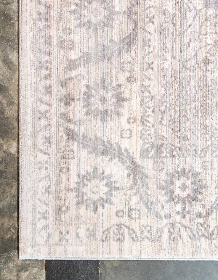 Detail image of  5' x 8' Alexis Rug